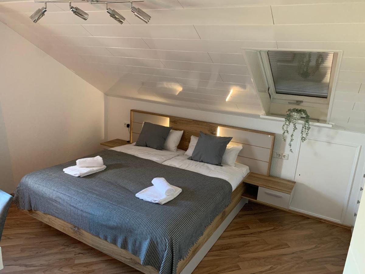 2 Zimmer Ferienwohnung Obersulm Exteriör bild